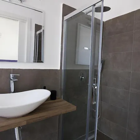 Al Ventitre Apartment